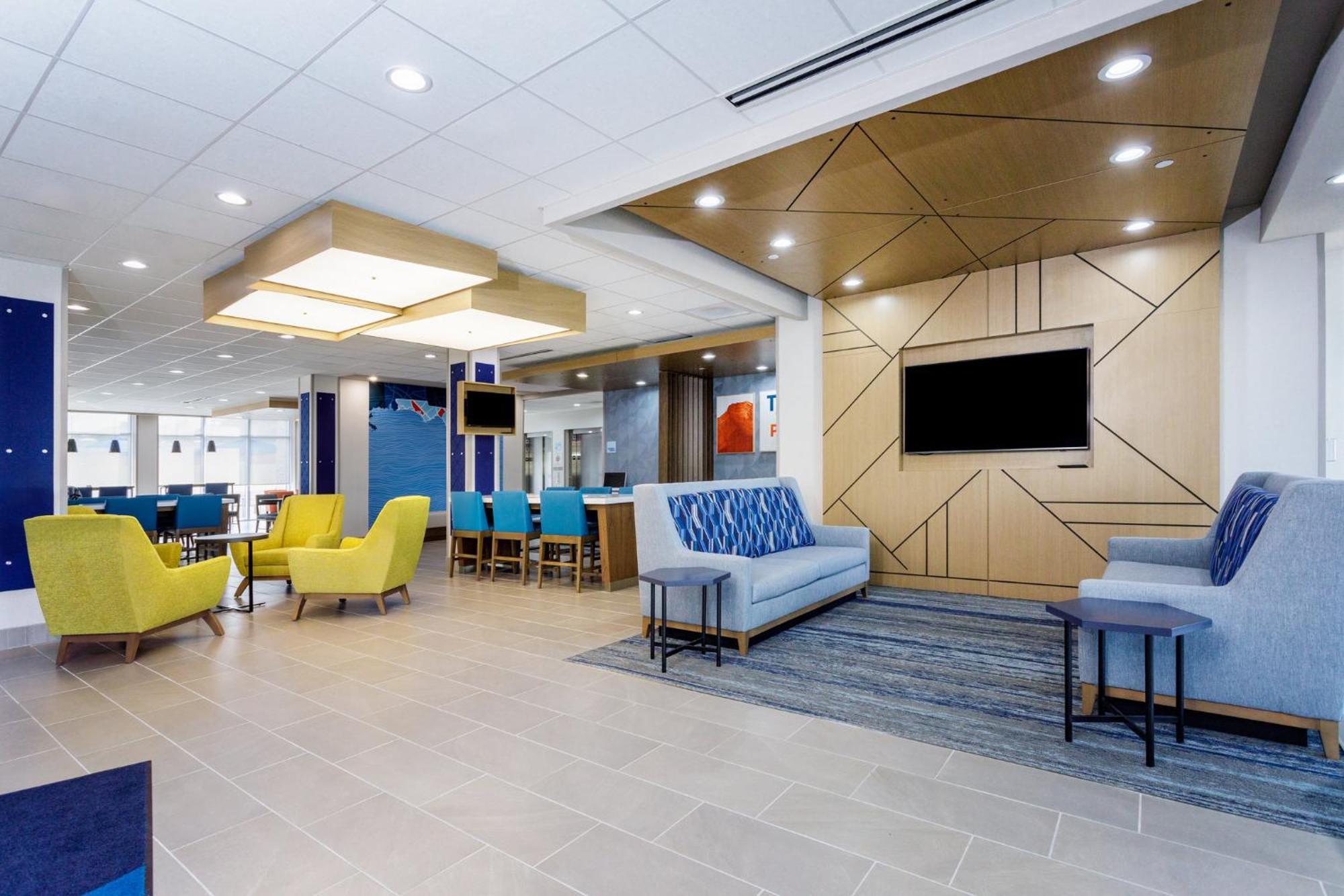 Express & Stadium - Airport Area By Ihg Hotel 3*